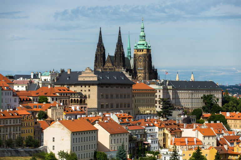 RLE EYE SURGERY IN PRAGUE – THE ULTIMATE DESTINATION FOR AFFORDABLE AND HIGH-QUALITY VISION CORRECTION!